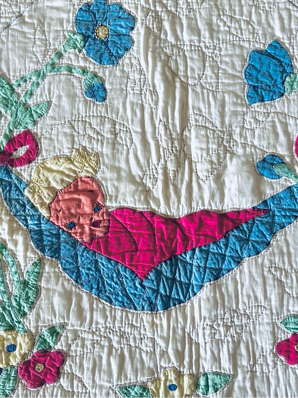 1930s Vintage Handmade Baby Quilt Wall Hanging